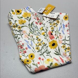 Girls Floral Capri Leggings - Country Trail - NWT